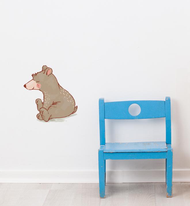 Small Bear Sitting Wall Sticker
